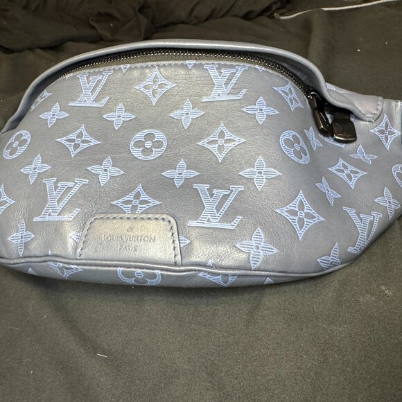 Louis Vuitton PM Shadow Monogram Discovery Bum Bag – Blue (Rare) - Picture 16 of 16